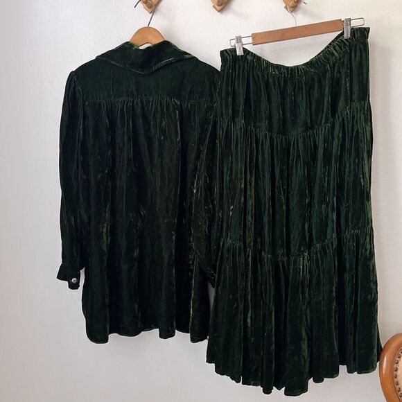 Indian Market‎ Alfredo’s Wife 2 pc green velvet skirt blouse set L RARE - Picture 8 of 8